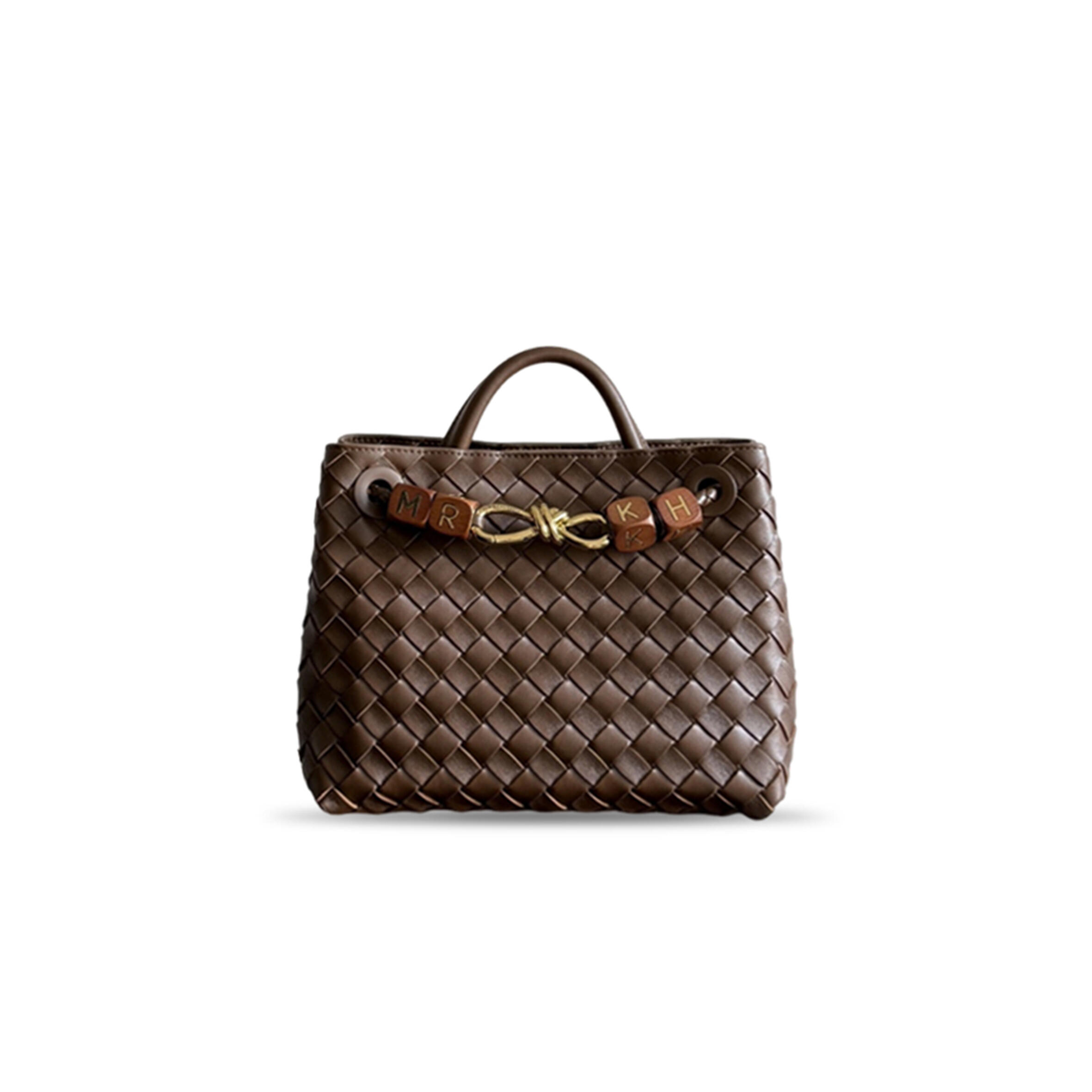 BOTTEGA VENETA SMALL ANDIAMO IN HAZELNUT BROWN BAG 743568 (25*22*10.5cm)